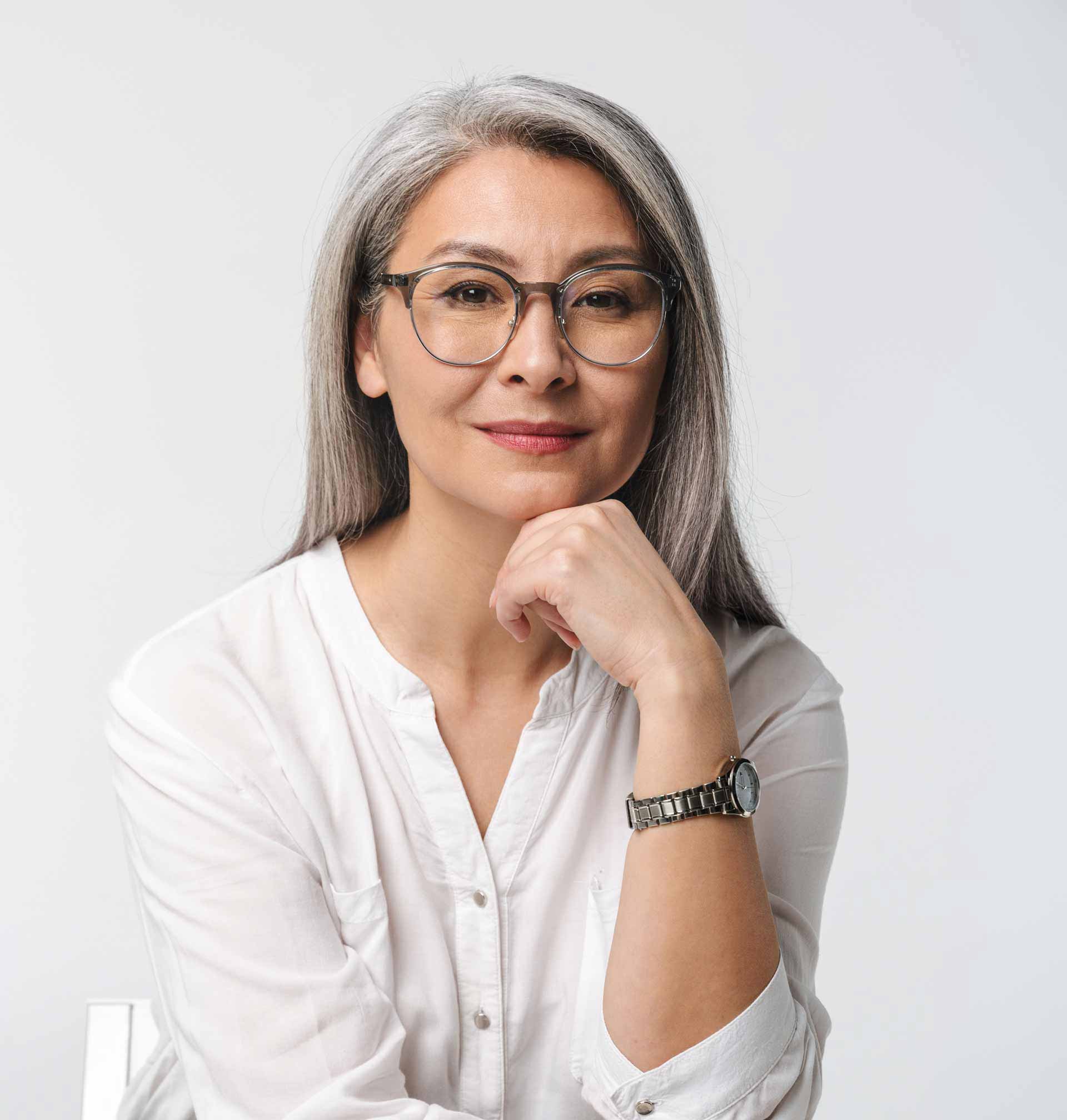 image-of-adult-mature-woman-wearing-eyeglasses-and-JYDDTGU.jpg